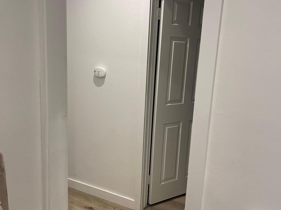 1st image of 921 N Stanley Ave