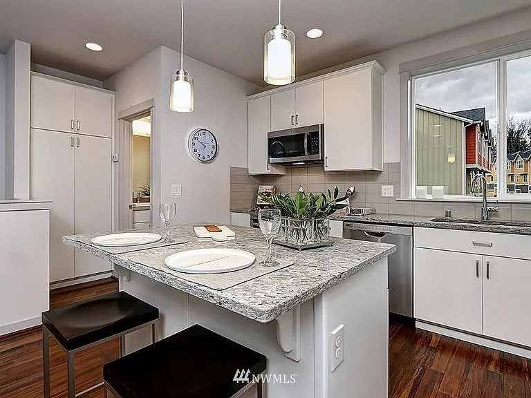 23000 NE 8th St — Photo 3