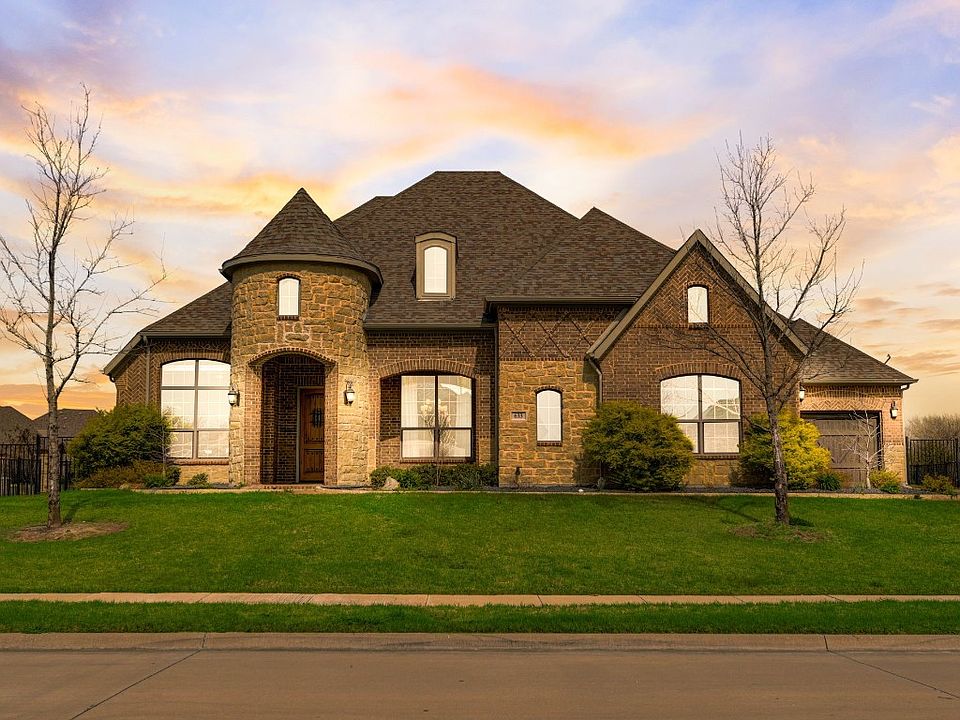1st image of 633 Calvin Dr