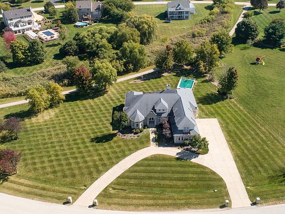 3rd image of 5810 Fields Dr