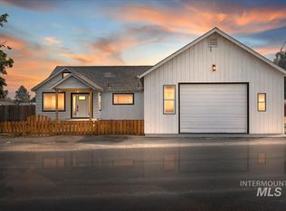 18 N Bruneau Hwy, Marsing, ID 83639