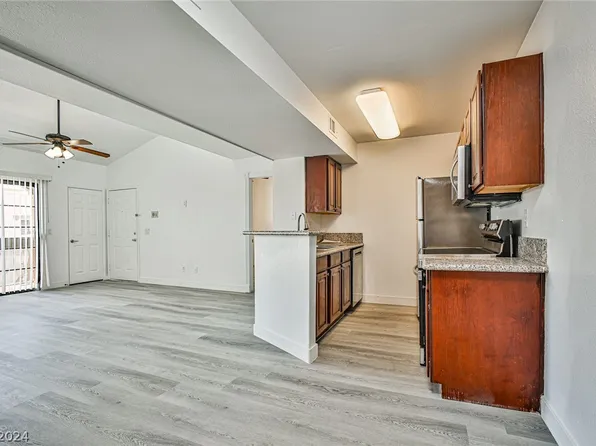 5154 S Jones Blvd Unit 208, Las Vegas, NV 89118