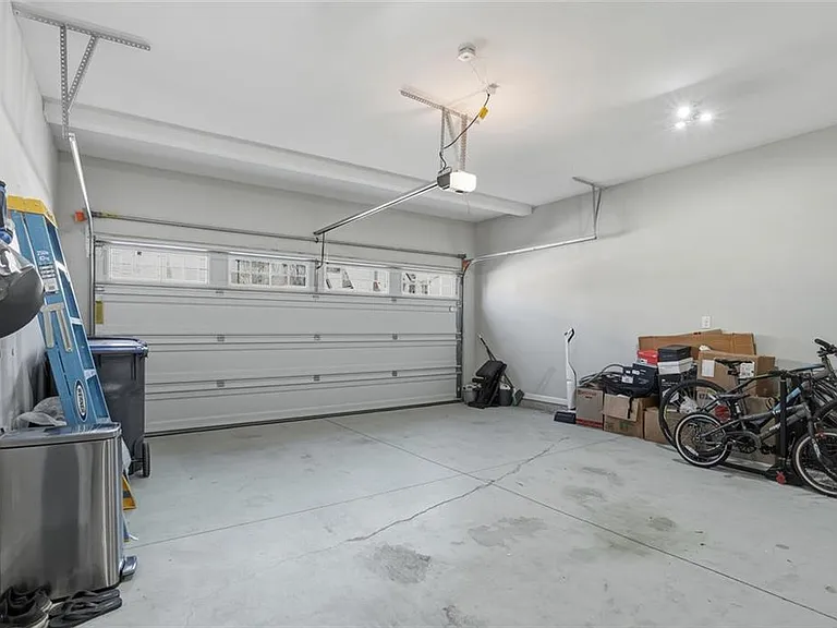 504 Elm Bluff Way — Photo 21