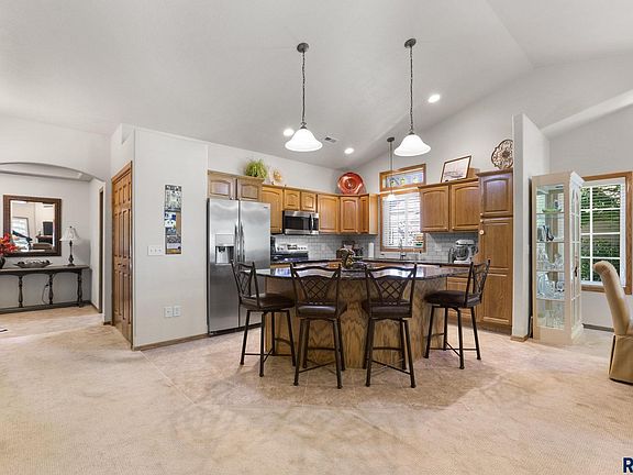 4th image of 8206 S Brenda Pl