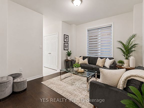 4th image of 27 Royal Fern Cres S