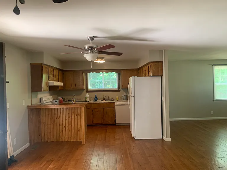 1863 Lake Rd — Photo 5