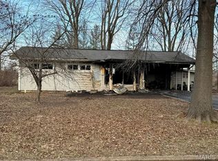 405 N Louise Ave, Saint James, MO 65559