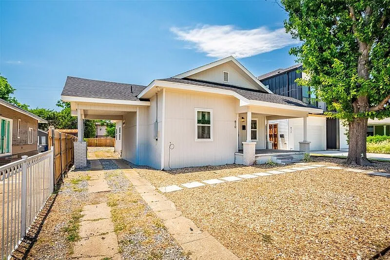 2 bed, 1.0 bath, 950 sqft, $1,695 — Photo 3