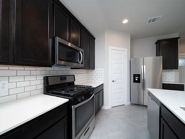 7411 Victoria Brook Trce — Photo 31
