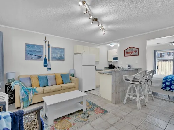 208 W Kingfish St #104D, South Padre Island, TX 78597