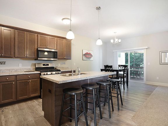 4th image of 3683 Merriville Ct Unit 14