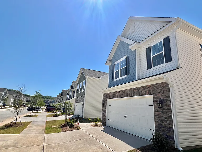 5260 Amaryllis Way — Photo 32