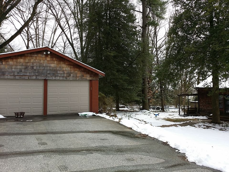 2nd image of 9200 Riverside Dr