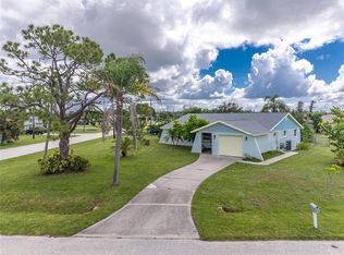 2535 10th St, Englewood, FL 34224