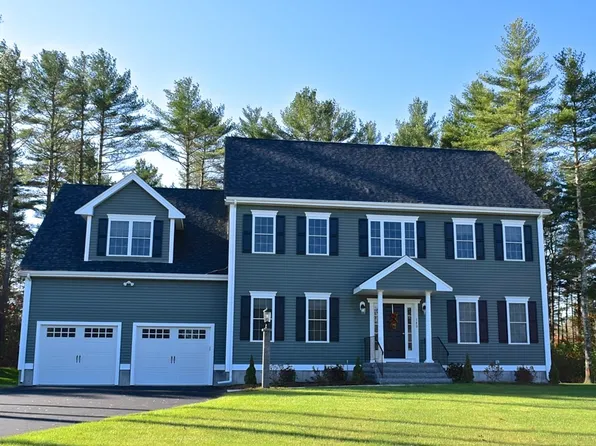 42 Box Turtle Dr, Rochester, MA 02770