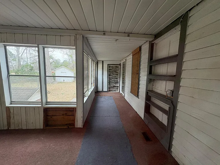 3174 Lindsay Rd — Photo 15