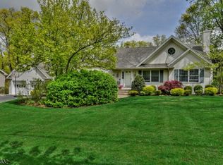 190 Cornwall Rd, Glen Rock, NJ 07452