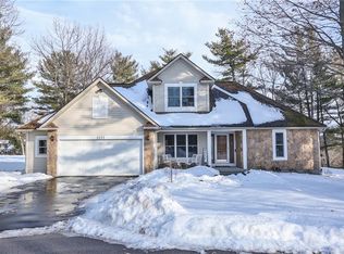 5551 Hogan Ln, Canandaigua, NY 14424