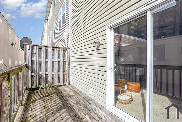 5227 Crowson Ave #7 — Photo 15