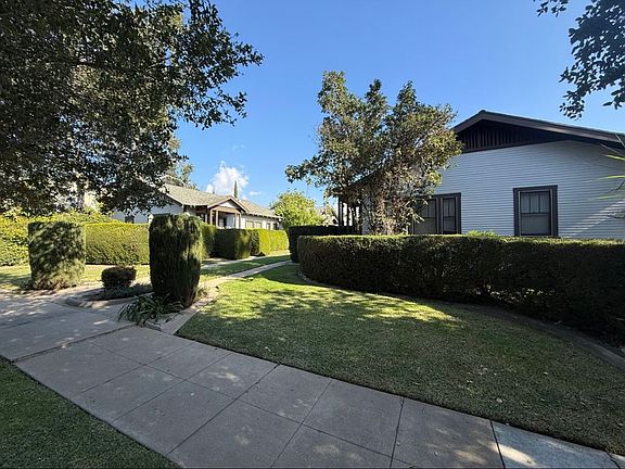 3rd image of 646 N Mar Vista Ave #646