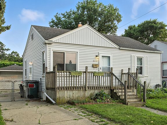 3rd image of 644 E Brickley Ave