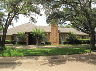 5809 Edinburgh St, Dallas, TX 75252