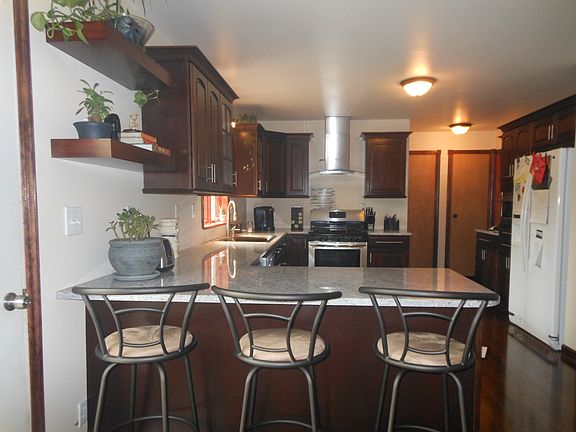 from dining room to kitchen