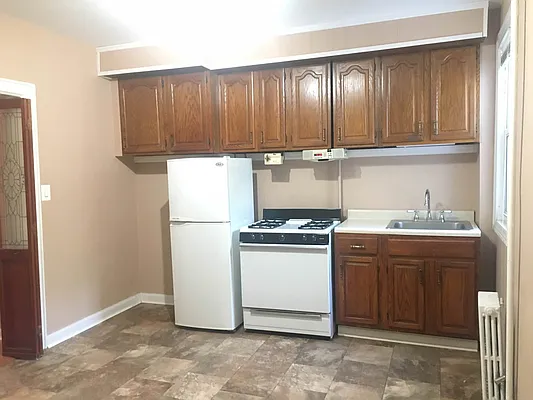 Rented by Capri Jet Realty Corp | media 29