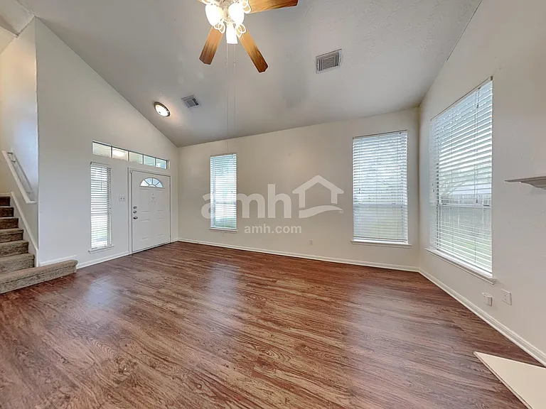 9220 Mahan Dr — Photo 8
