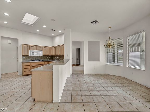 5th image of 9149 Villa Ridge Dr