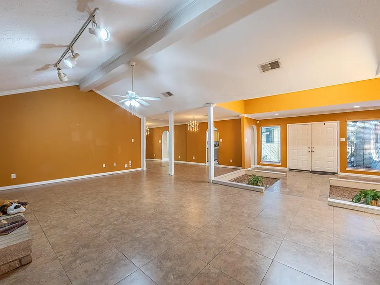 6030 Gallant Forest Dr — Photo 9