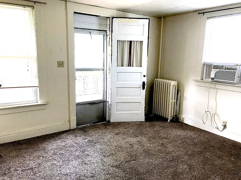 3010 Kingman Blvd — Photo 9