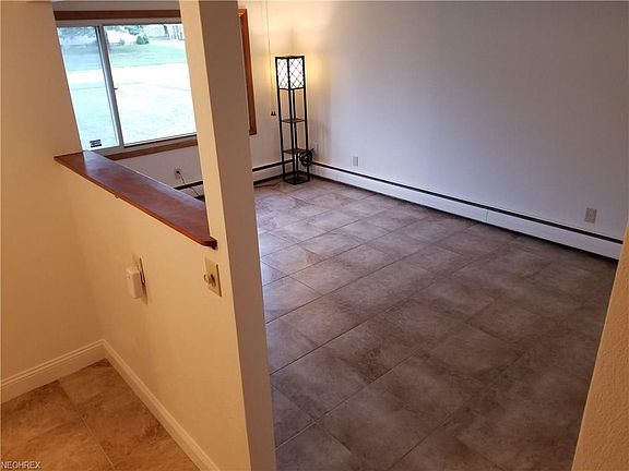 3rd image of 2432 W 37th St