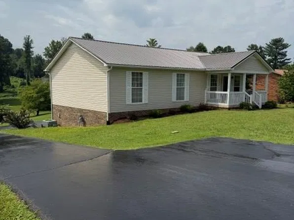 208 Valley St, Sparta, TN 38583