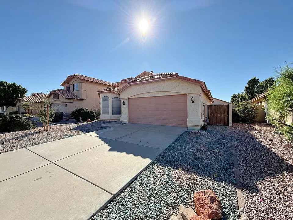 9765 W Yukon Dr