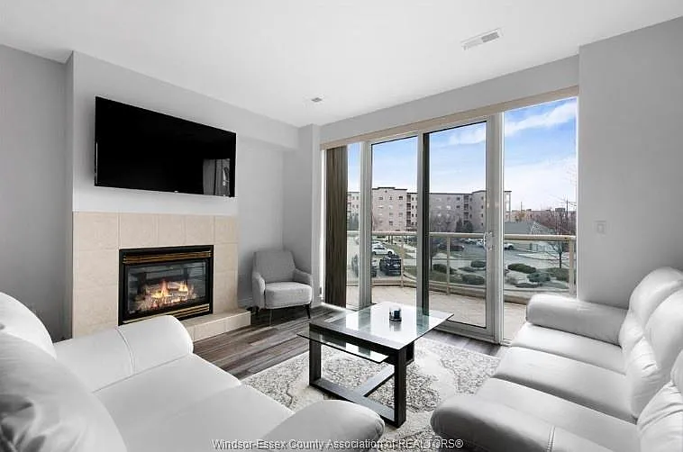 5055 Riverside Dr E #201 — Photo 24