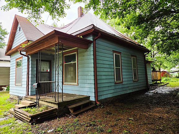 2nd image of 2611 Crawford Ave