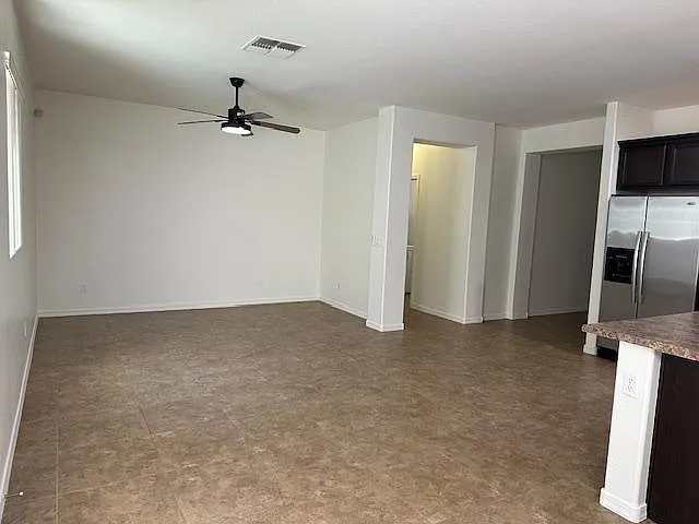 7509 S 27th Pl — Photo 18