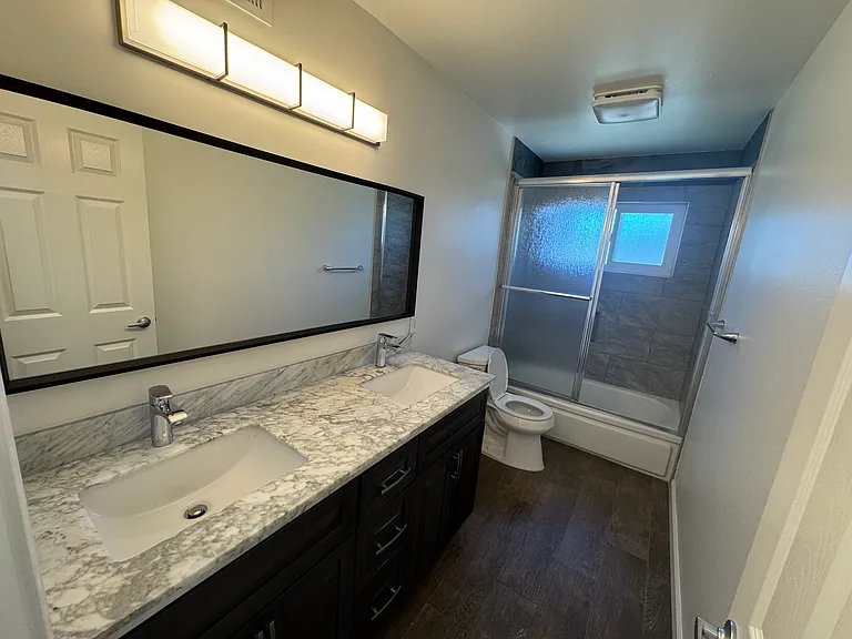 1126 Steinway Ave — Photo 10
