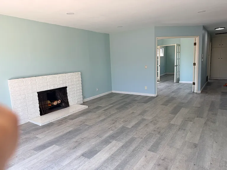 17530 Chestnut St — Photo 3