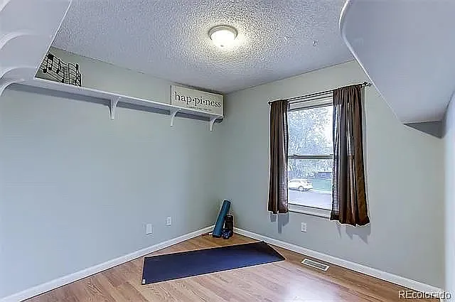1823 E 98th Pl — Photo 14