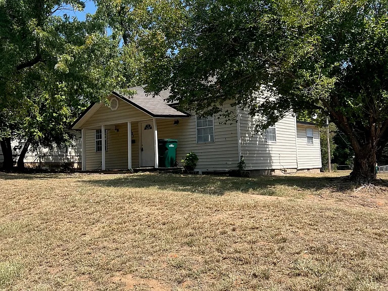 301 N Grant Ave — Photo 10