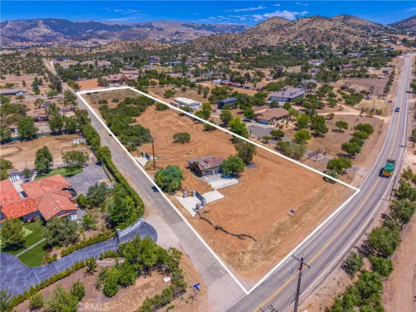 10367 Escondido Canyon Rd, Santa Clarita, CA 91390