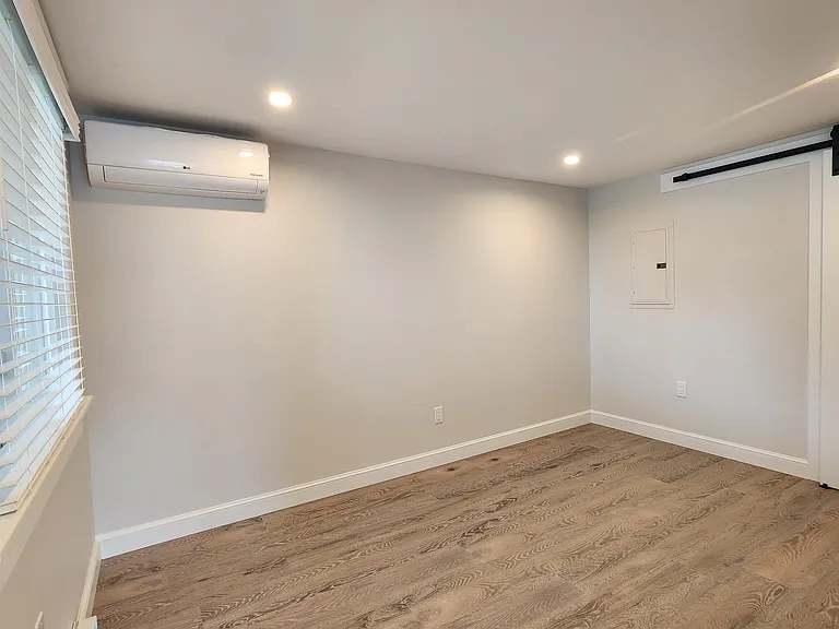 1330 Lake St #4 — Photo 22