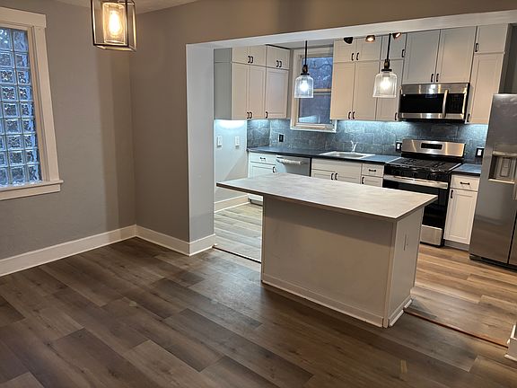 4th image of 1320 Pioneer Ave #1