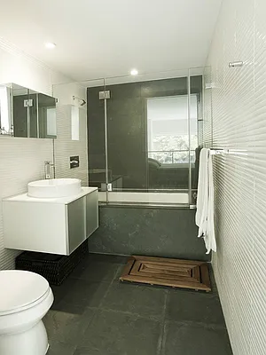 Sold by Sotheby's International Realty | media 11