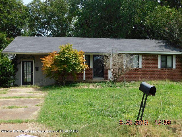 1st image of 502 Camille St