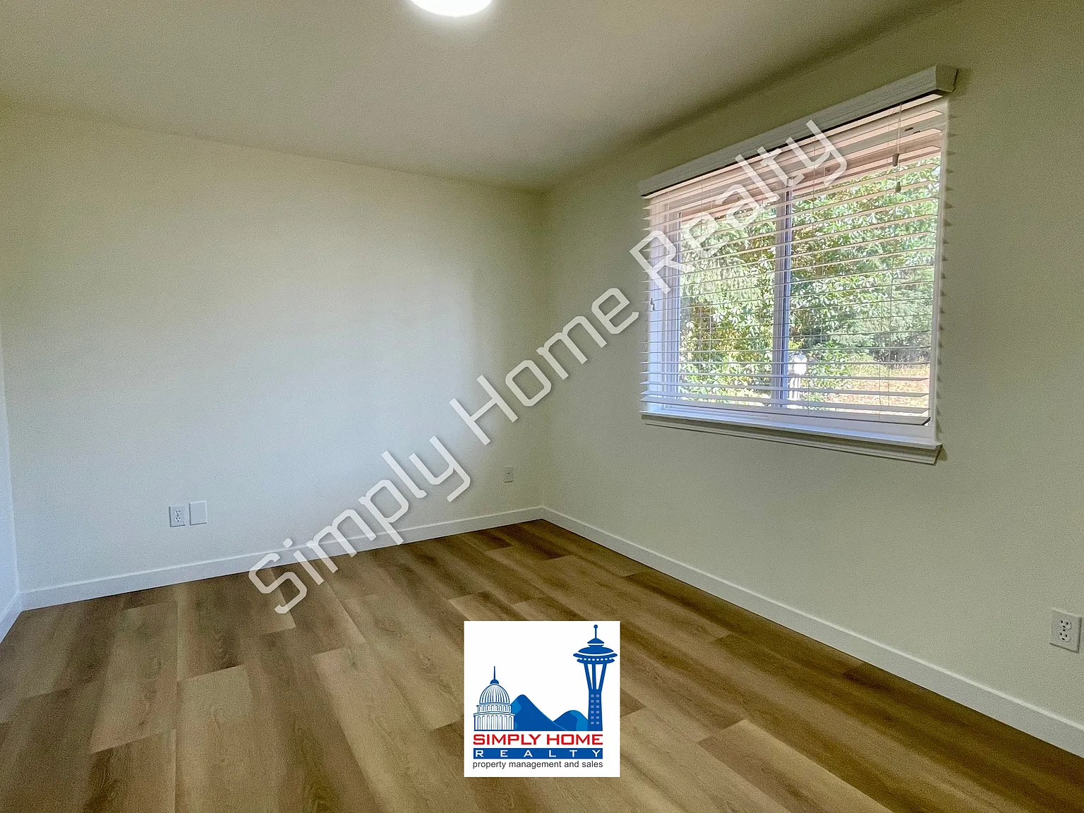 3 bed, 2.0 bath, 1234 sqft, $2,450 — Photo 2