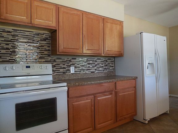 5th image of 1024 W El Paso Pl
