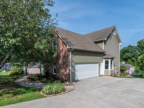 4th image of 8316 Birch Run Ln